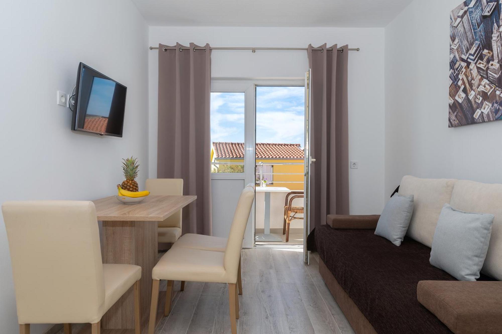Bilin San Apartment Baska Voda Room photo