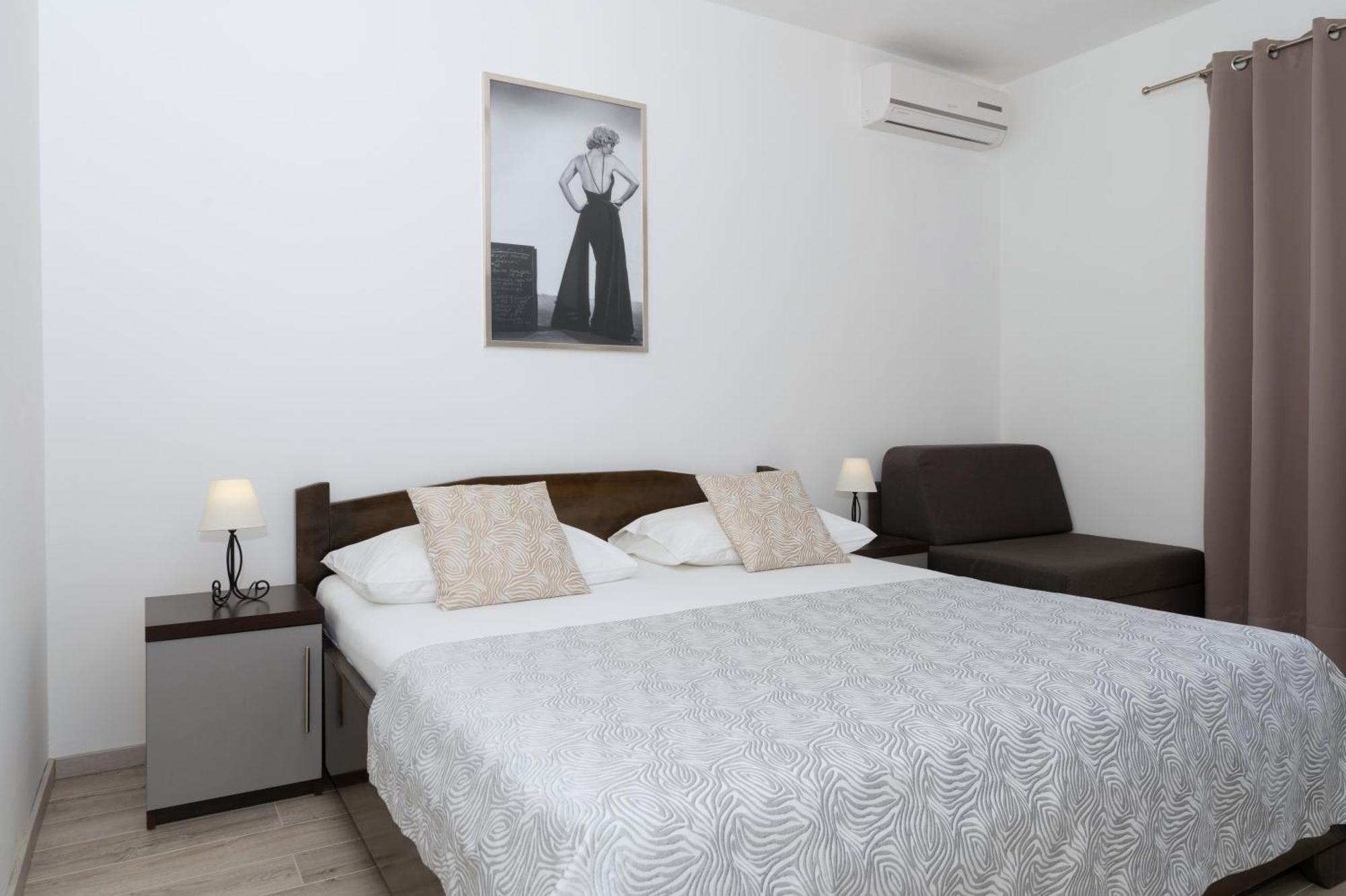 Bilin San Apartment Baska Voda Room photo