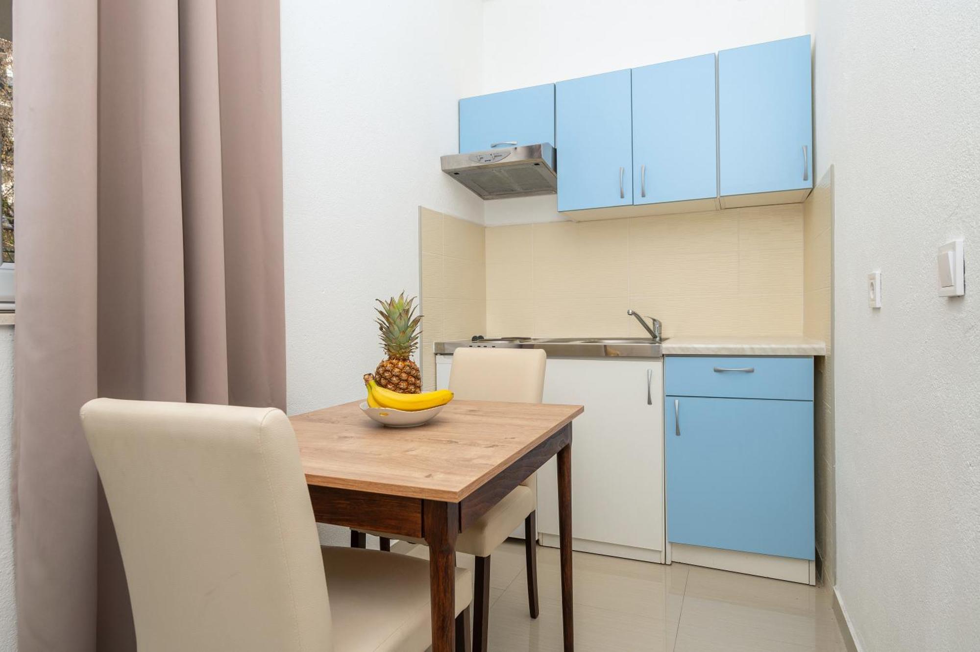 Bilin San Apartment Baska Voda Room photo