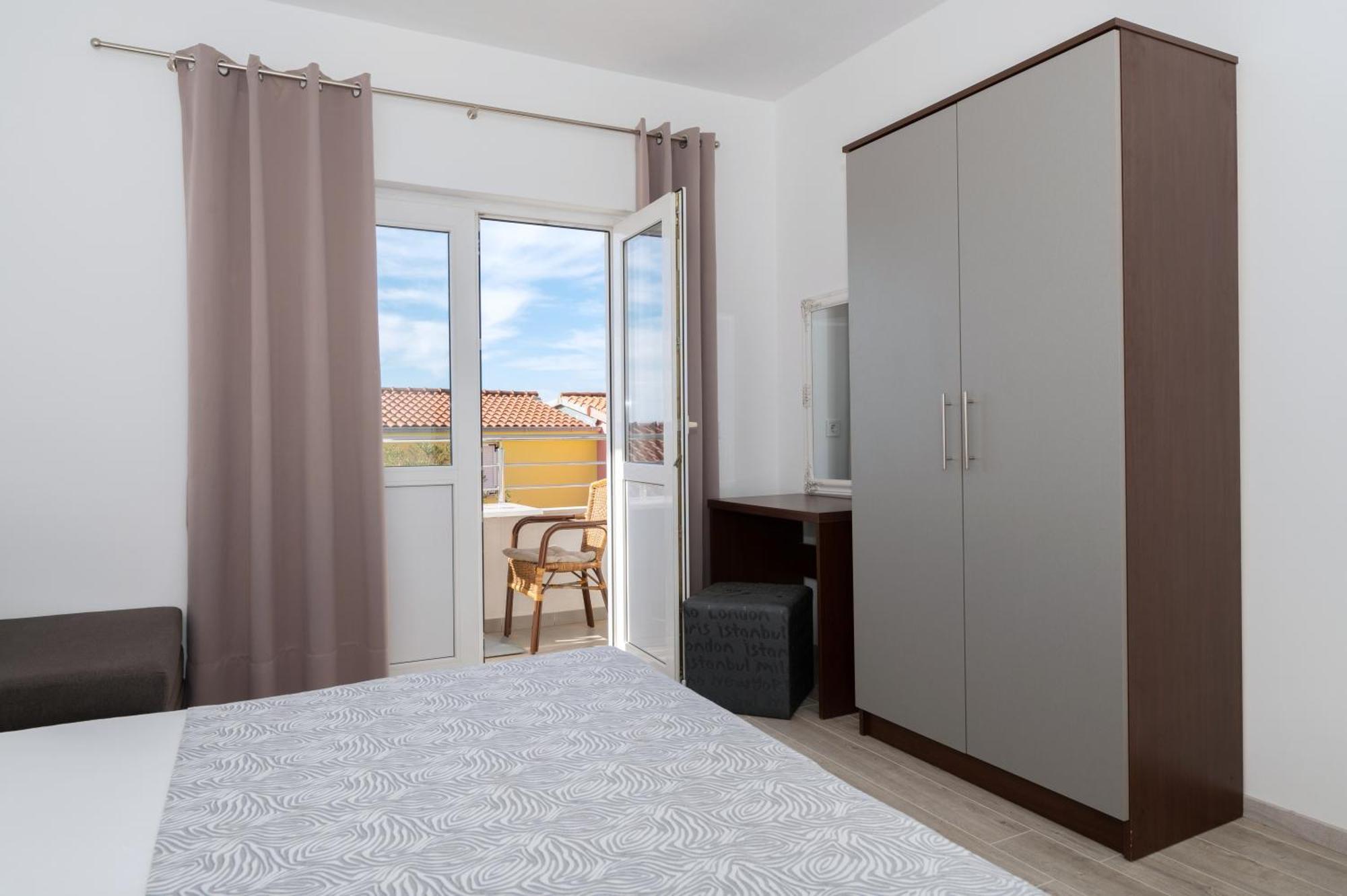 Bilin San Apartment Baska Voda Room photo