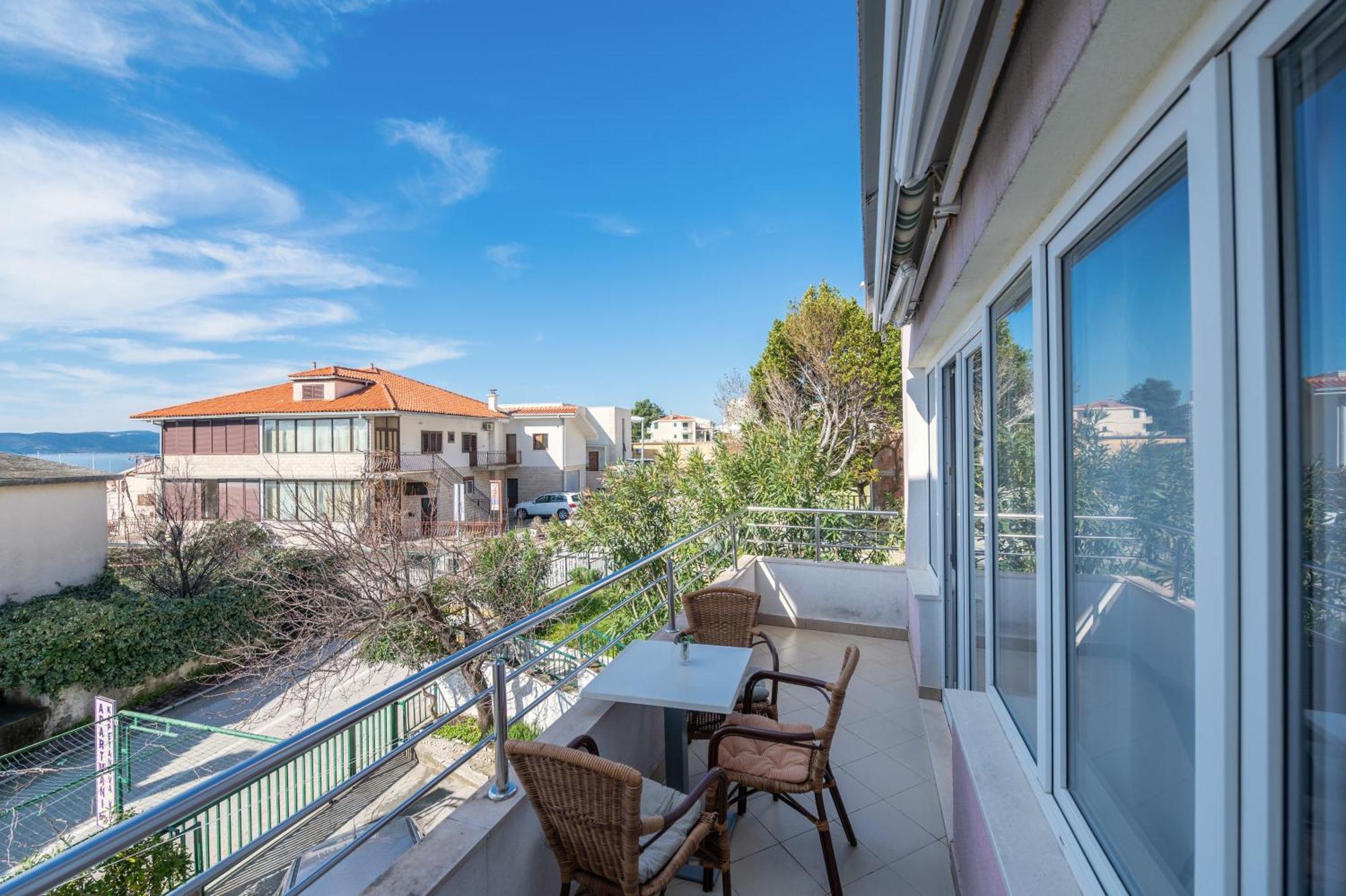 Bilin San Apartment Baska Voda Room photo